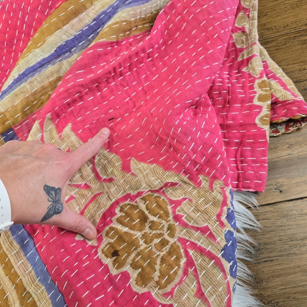 Kantha Quilted Blanket 55×85 - Picture 15 of 16